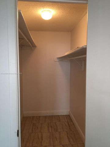 496 NW 165th St Rd D312, Miami, FL 33169