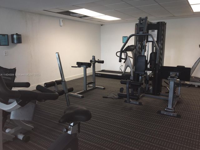 496 NW 165th St Rd D312, Miami, FL 33169