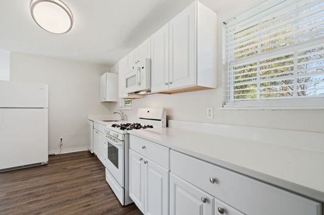 1013 Casa Drive, Mesquite, TX 75149