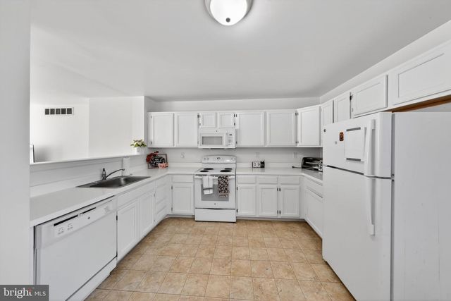 226 NORTHDOWN DR, Dover, DE 19904