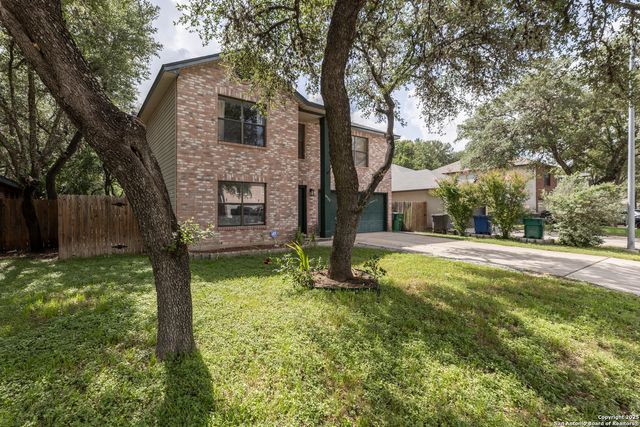 8922 Rue De Lis, San Antonio, TX 78250