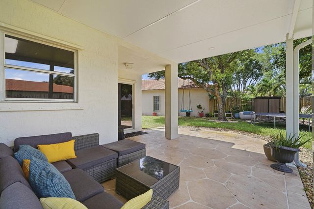6261 NW 38TH Drive, Coral Springs, FL 33067