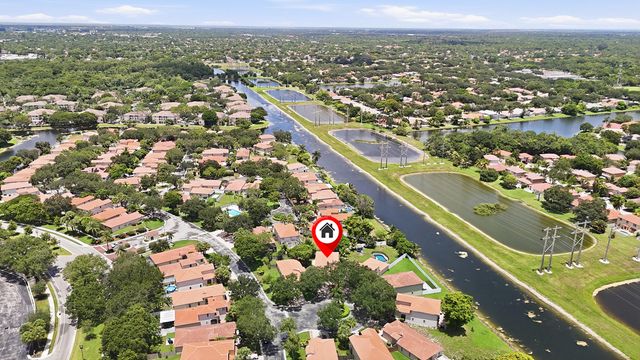 6261 NW 38TH Drive, Coral Springs, FL 33067