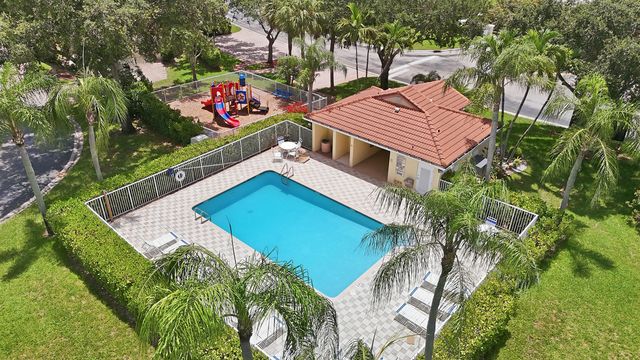 6261 NW 38TH Drive, Coral Springs, FL 33067