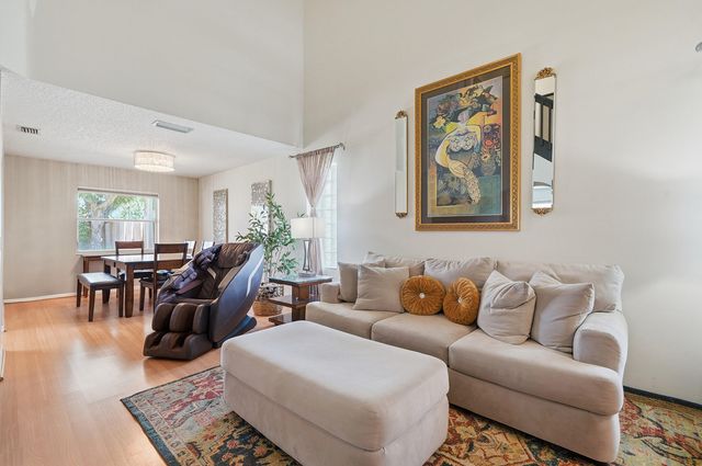6261 NW 38TH Drive, Coral Springs, FL 33067