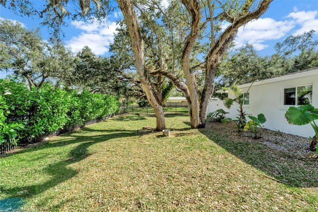 406 Indian Lilac Road, Vero Beach, FL 32963