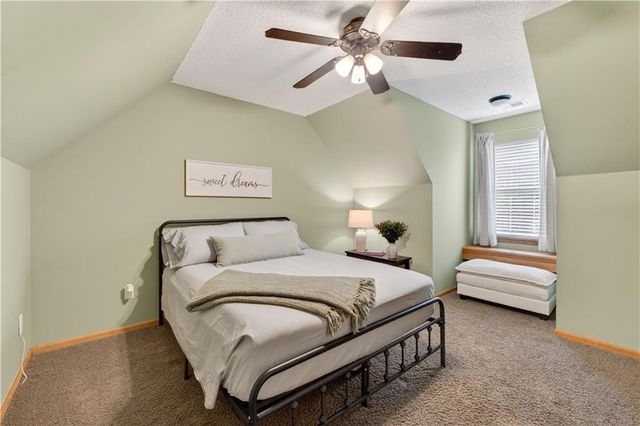 410 E Neil Chiles Road, Buckner, MO 64016