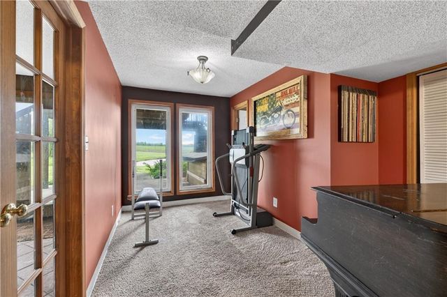 410 E Neil Chiles Road, Buckner, MO 64016
