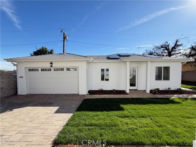 1688 E Mendocino, Altadena, CA 91001