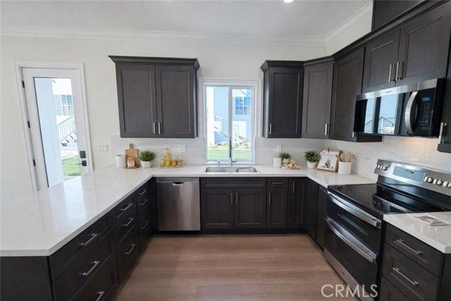 1688 E Mendocino, Altadena, CA 91001