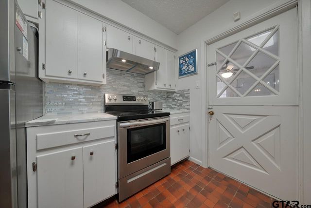 1210 Chateau Lane, Hideaway, TX 75771