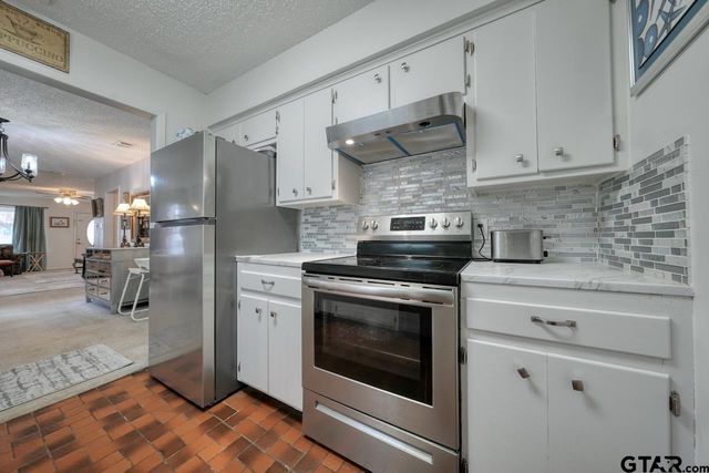 1210 Chateau Lane, Hideaway, TX 75771