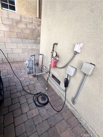 1743 W 37th Street, Los Angeles, CA 90018