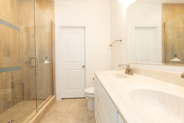 5300 Gravenstein Court, Evansville, IN 47711