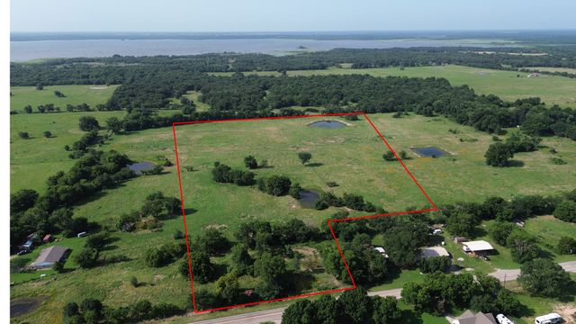 4757 Farm Road 1528, Klondike, TX 75448