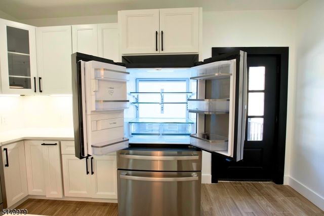 6 Henoch Ave, Clifton City, NJ 07013