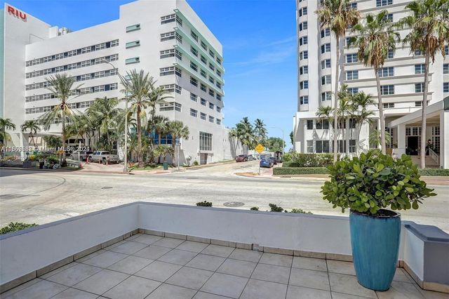 3030 Collins Ave 3E, Miami Beach, FL 33140