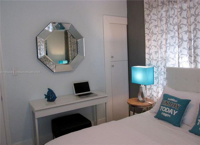 3030 Collins Ave 3E, Miami Beach, FL 33140