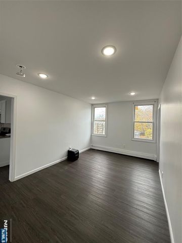 8-10 3rd Street, Paterson, NJ 07522