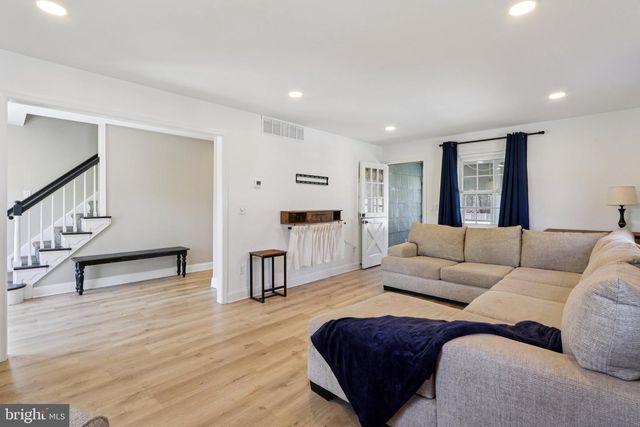 351 MERRICK RD, Robbinsville, NJ 08691