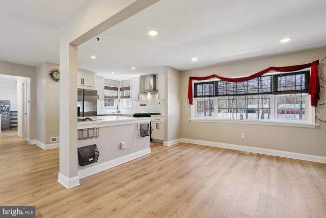 351 MERRICK RD, Robbinsville, NJ 08691