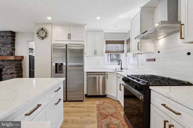 351 MERRICK RD, Robbinsville, NJ 08691