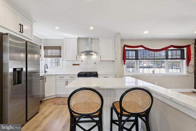 351 MERRICK RD, Robbinsville, NJ 08691