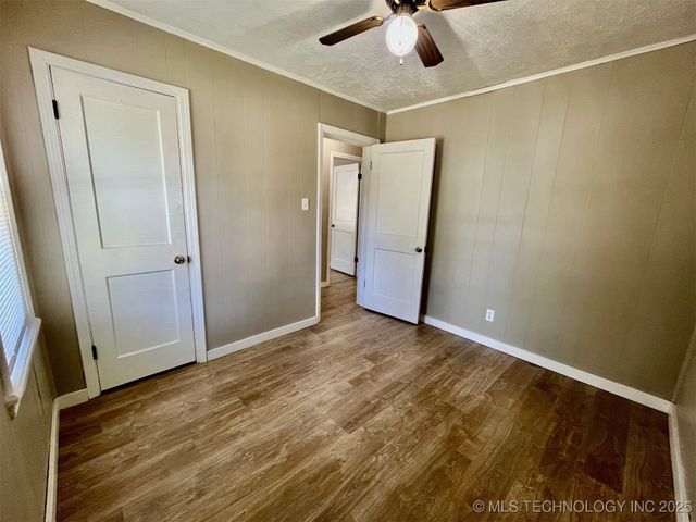 401 N Orphan Street, Pryor, OK 74361