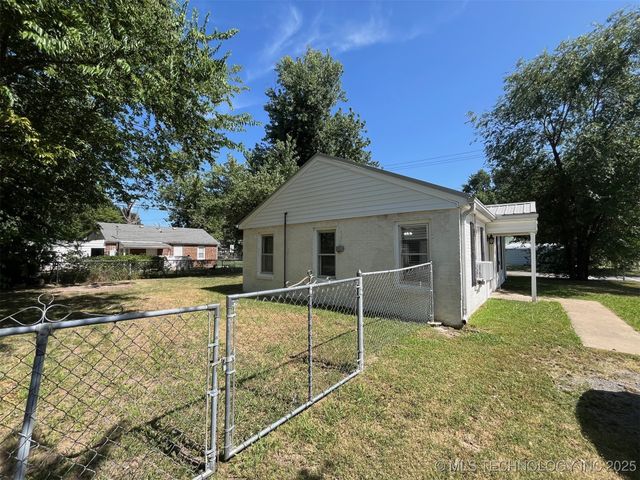 401 N Orphan Street, Pryor, OK 74361
