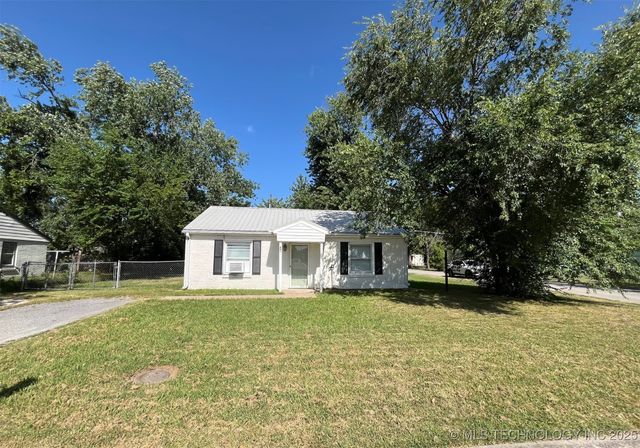 401 N Orphan Street, Pryor, OK 74361