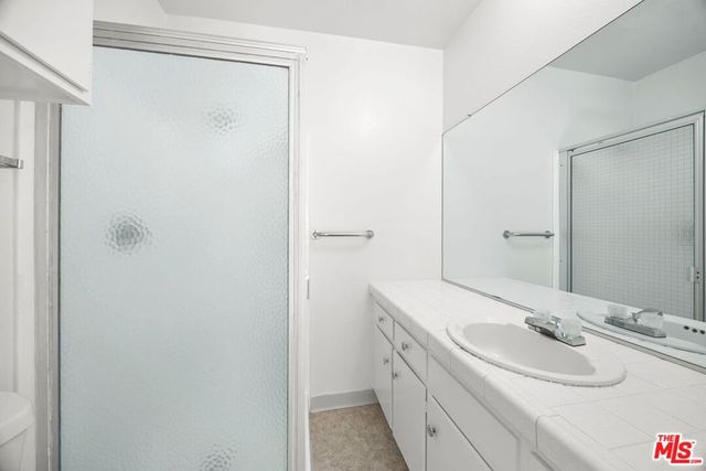 5400 Newcastle Avenue 66, Encino, CA 91316