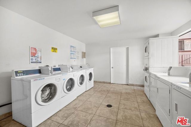 5400 Newcastle Avenue 66, Encino, CA 91316