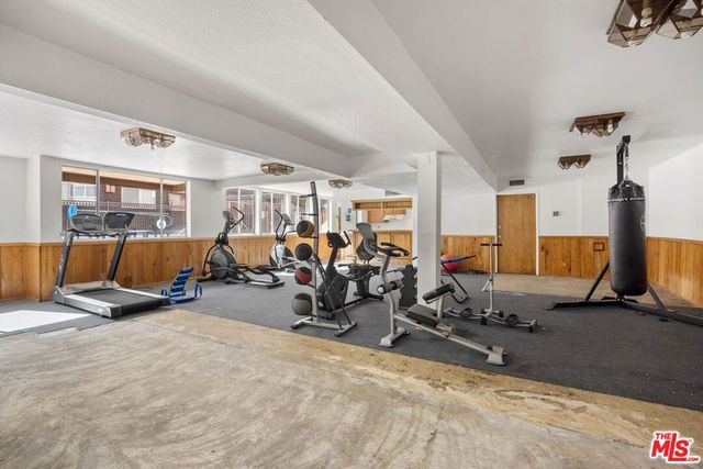 5400 Newcastle Avenue 66, Encino, CA 91316