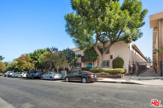 5400 Newcastle Avenue 66, Encino, CA 91316