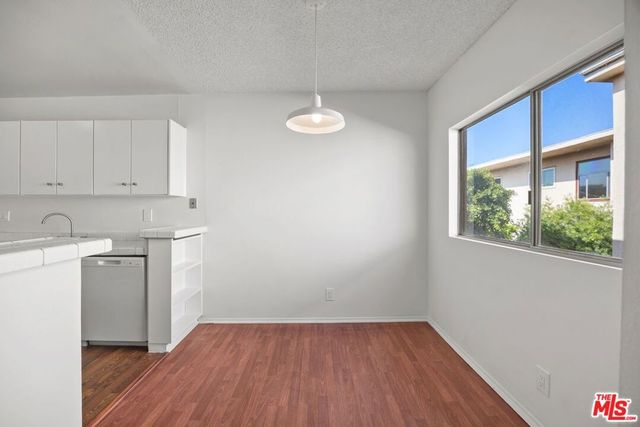 5400 Newcastle Avenue 66, Encino, CA 91316