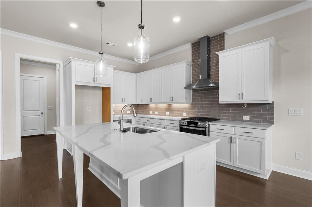 Image 17 of property listing at 651 Summitt Hill Way, Cumming, GA 30040