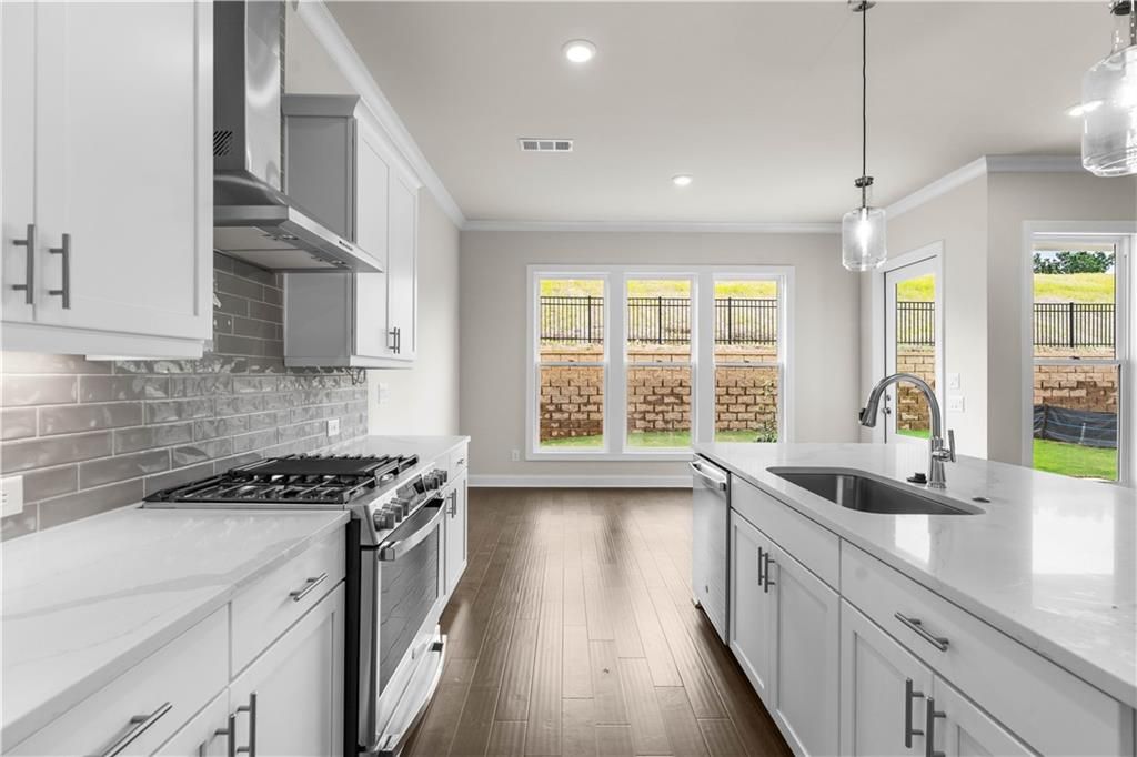 Image 22 of property listing at 651 Summitt Hill Way, Cumming, GA 30040