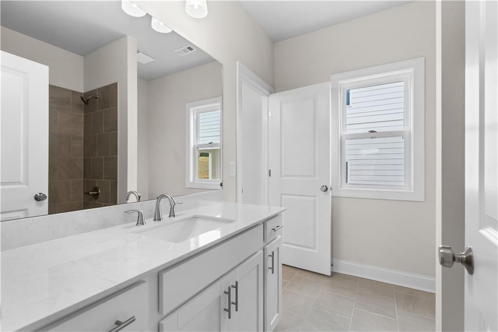 Image 28 of property listing at 651 Summitt Hill Way, Cumming, GA 30040