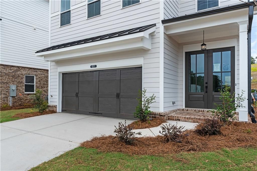 Image 5 of property listing at 651 Summitt Hill Way, Cumming, GA 30040