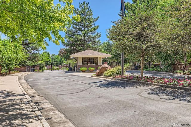 2800 S University Boulevard 24, Denver, CO 80210