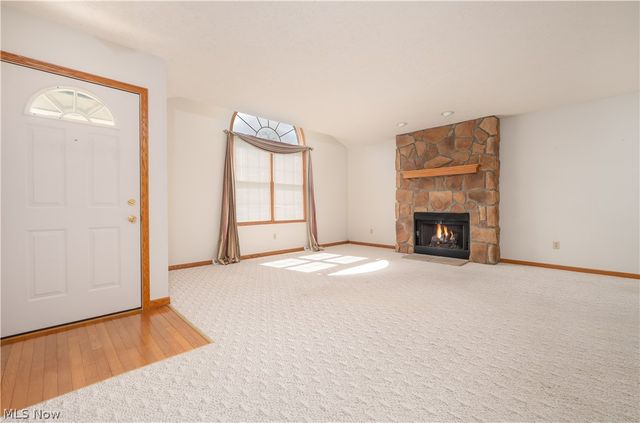 1389 N Milburn Square NE, Bolivar, OH 44612