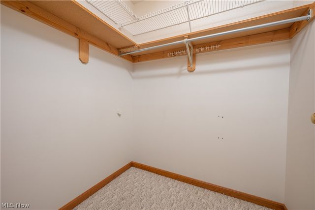 1389 N Milburn Square NE, Bolivar, OH 44612