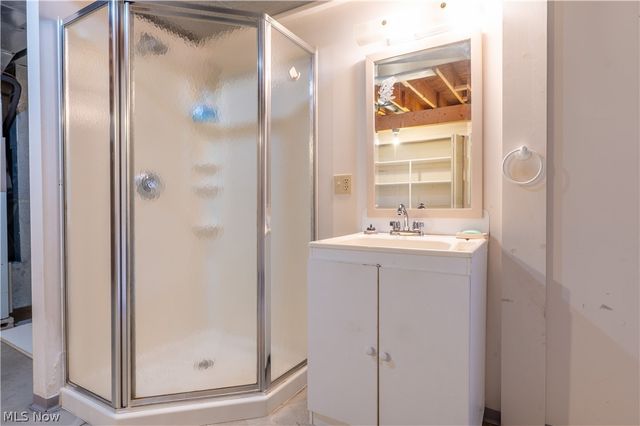 1389 N Milburn Square NE, Bolivar, OH 44612