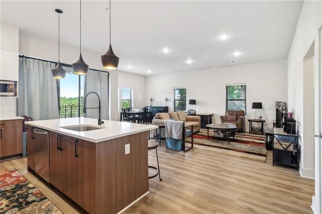 112 Rogers Street NE 206, Atlanta, GA 30317