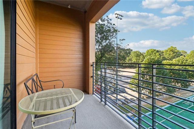112 Rogers Street NE 206, Atlanta, GA 30317