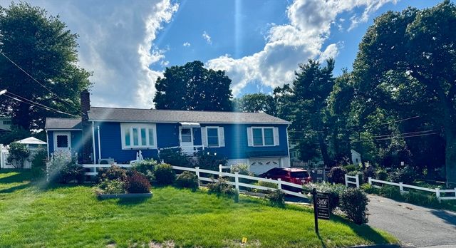 93 Marguerite St, Chicopee, MA 01020