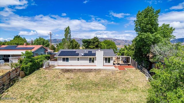 20924 Brentwood Drive, Tehachapi, CA 93561
