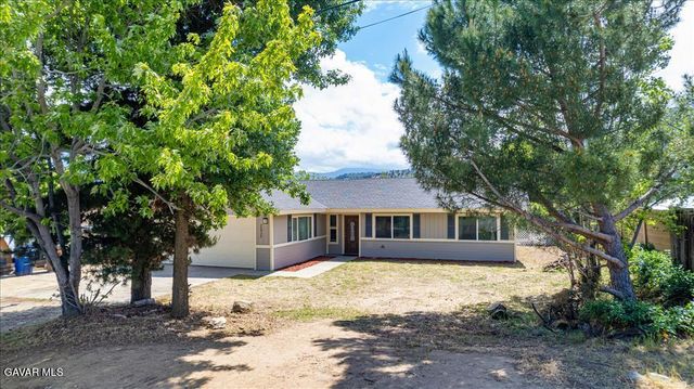 20924 Brentwood Drive, Tehachapi, CA 93561