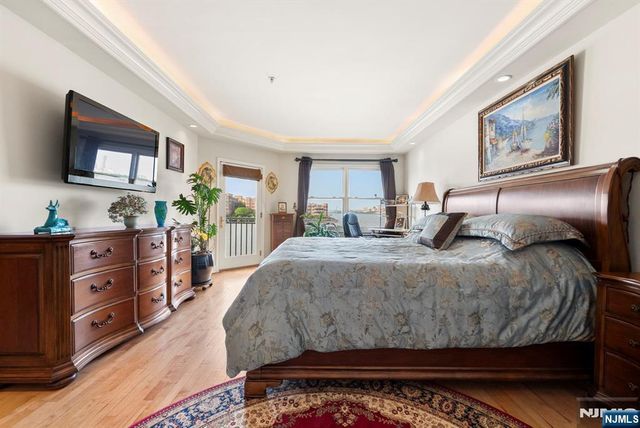 108 The Promenade 108, Edgewater, NJ 07020