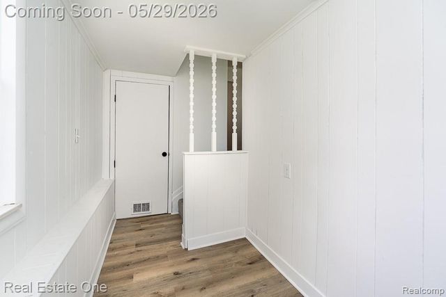 1056 Adams Road, Burton, MI 48509